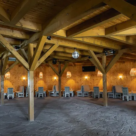 Dolphin Parque de Campismo 3*