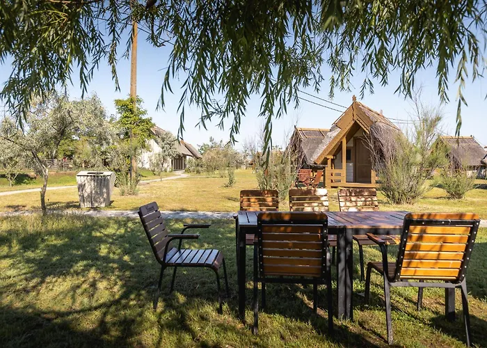 Dolphin Campingplads 3*